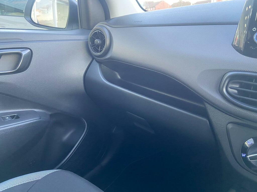 Hyundai I10 Advance Black #25