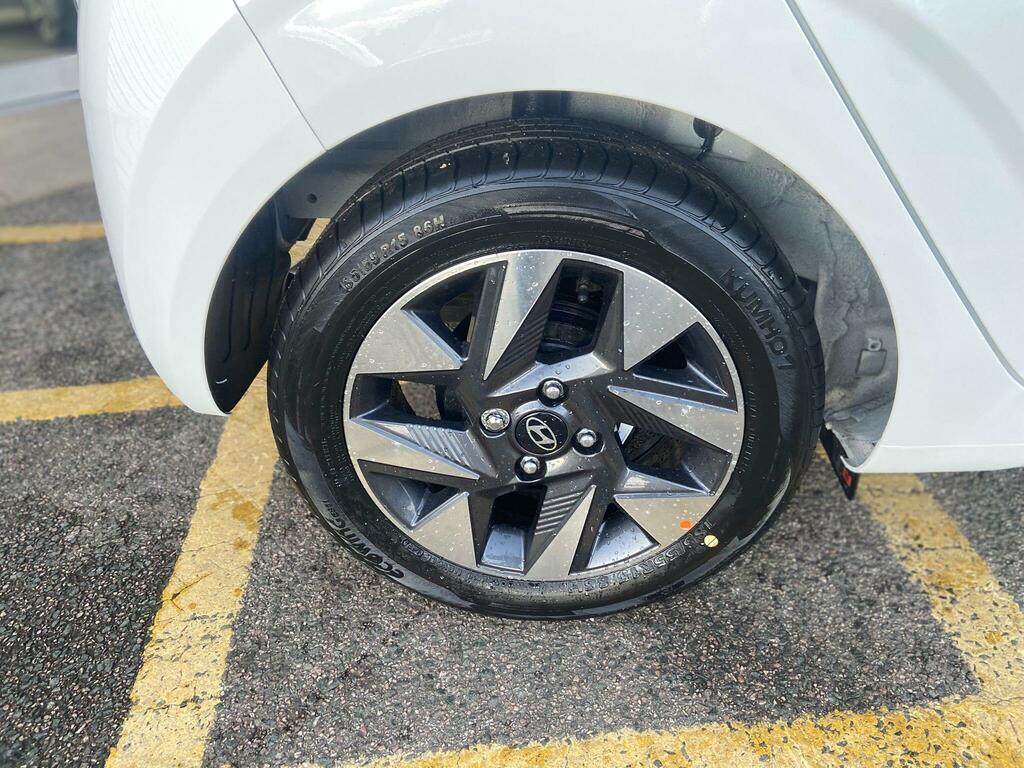 Hyundai I10 Advance Black #35