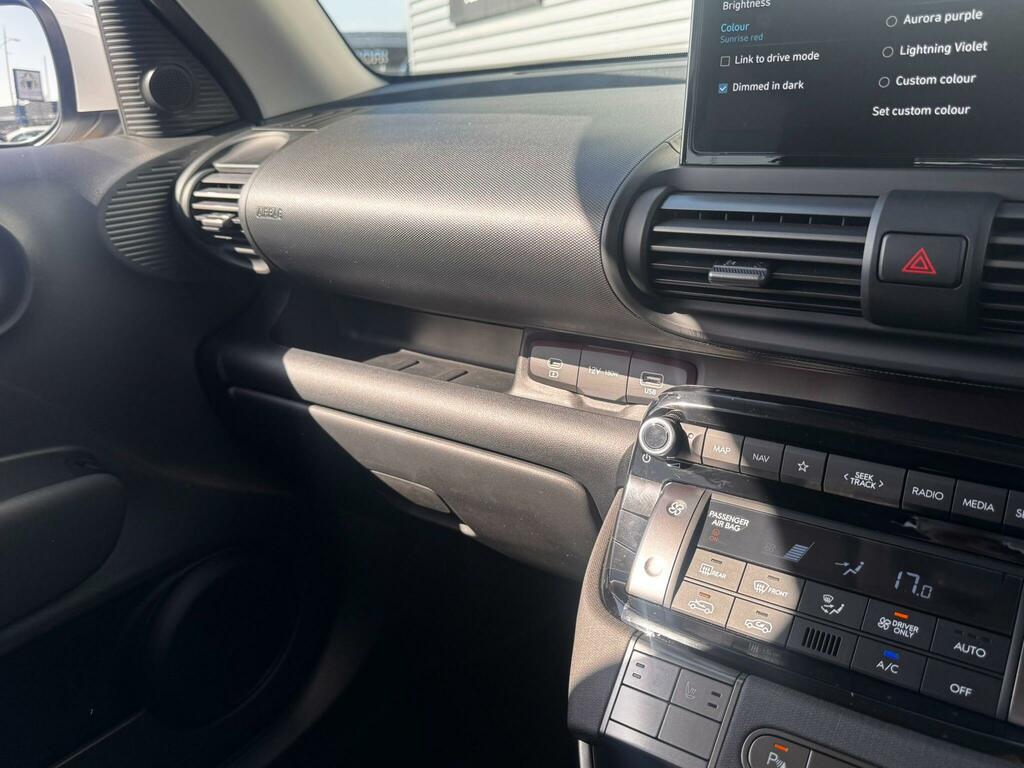 Hyundai Inster 02 Black #21