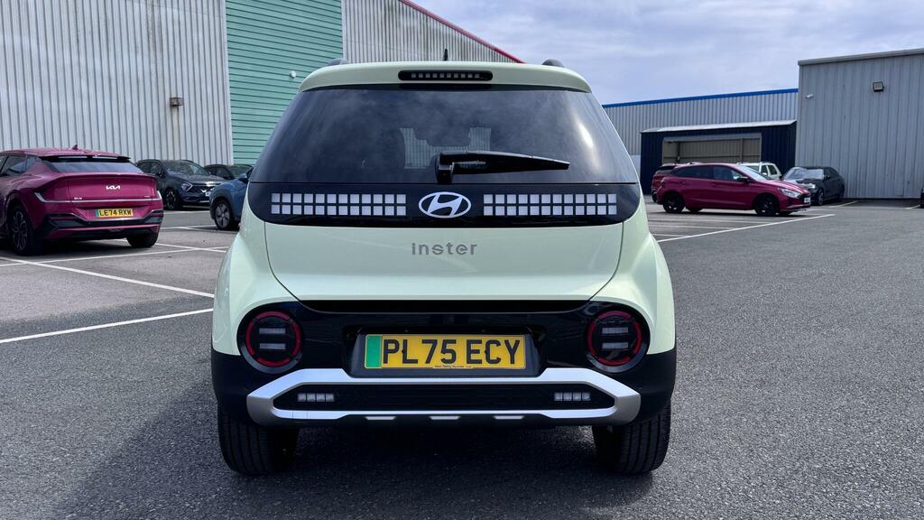Hyundai Inster 02 49Kwh White #9
