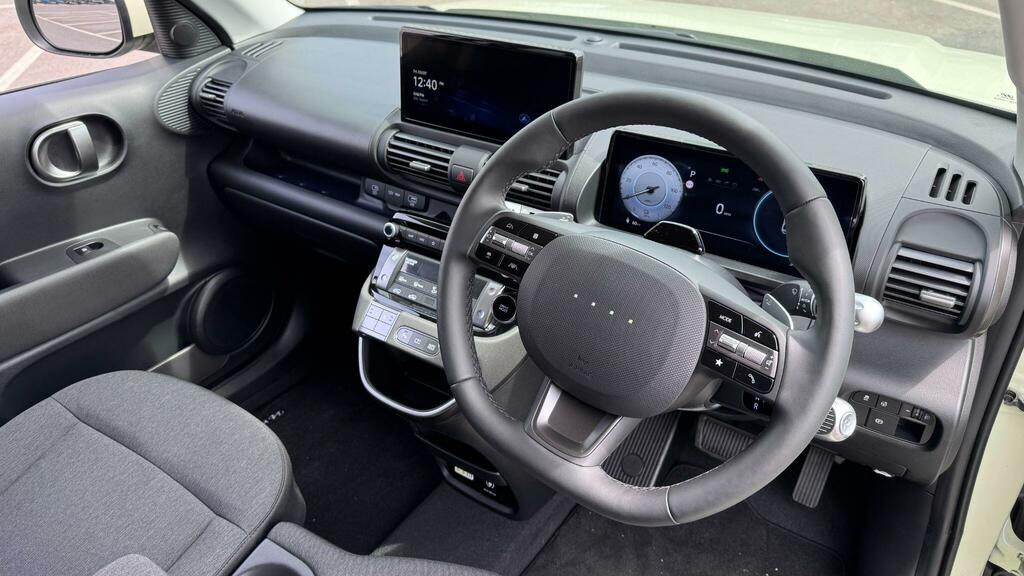 Hyundai Inster 02 49Kwh White #10