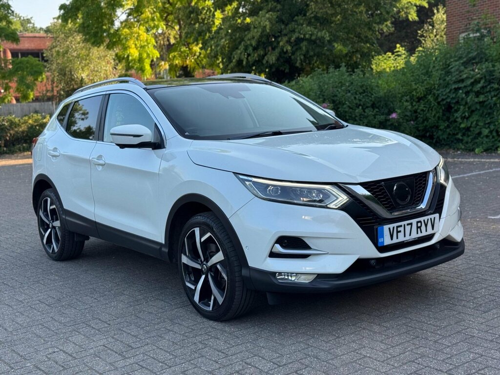 Nissan Qashqai 1.2 Dig-t N-connecta 53,672 #1