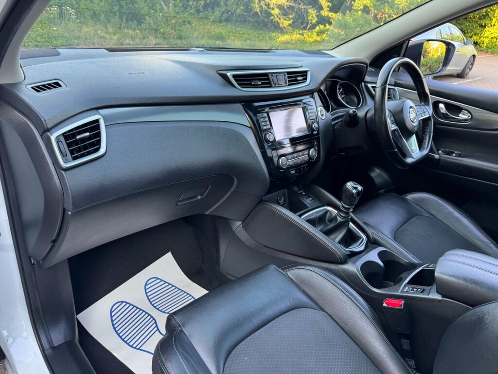 Nissan Qashqai 1.2 Dig-t N-connecta 53,672 #19