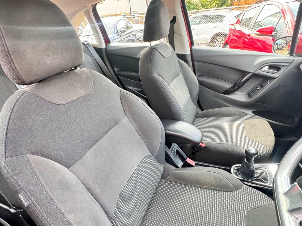 Citroen C3 1.6 Exclusive 118 Bhp Black #17