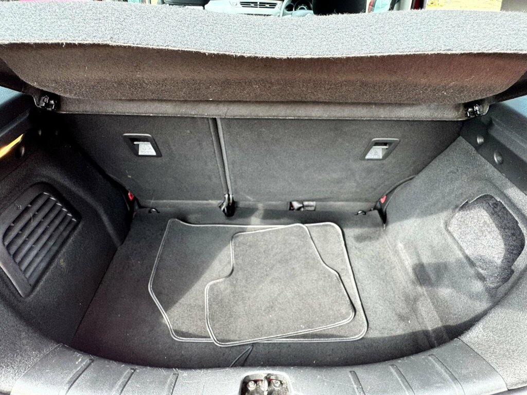 Citroen C3 1.6 Exclusive 118 Bhp Black #24