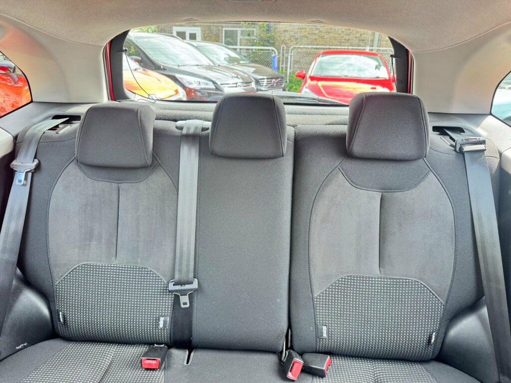 Citroen C3 1.6 Exclusive 118 Bhp Black #25