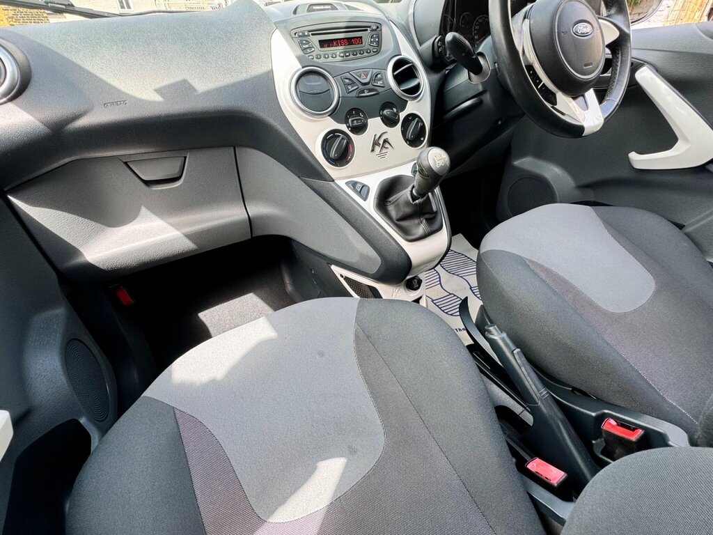 Ford KA Hatchback 1.2 Titanium Euro 5 201665 White #24