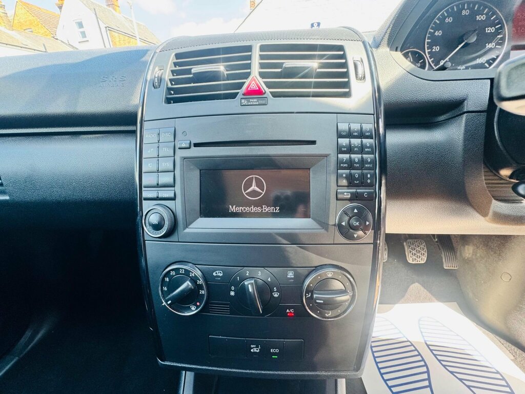 Mercedes-Benz A Class 2.0 A180 Cdi Classic Se #11