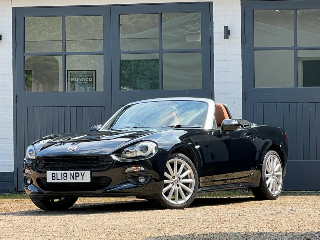 Fiat 124 Spider 124 Spider Lusso Multiair Black