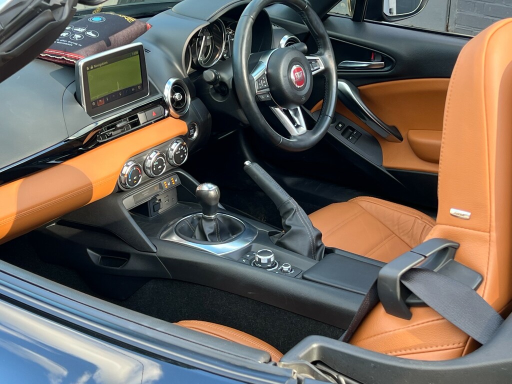Fiat 124 Spider 1.4 Multiair Lusso Convertible Euro 6 Red #9