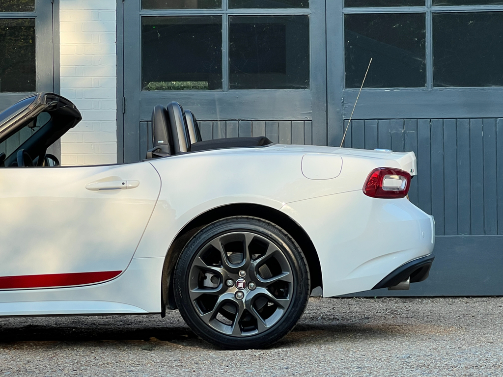 Fiat 124 Spider 1.4 Multiair S-design Convertible Euro White #4