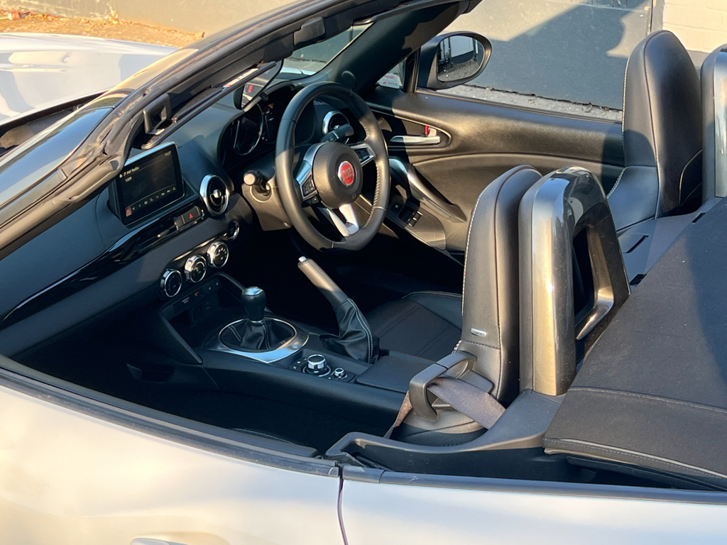Fiat 124 Spider 1.4 Multiair S-design Convertible Euro White #5