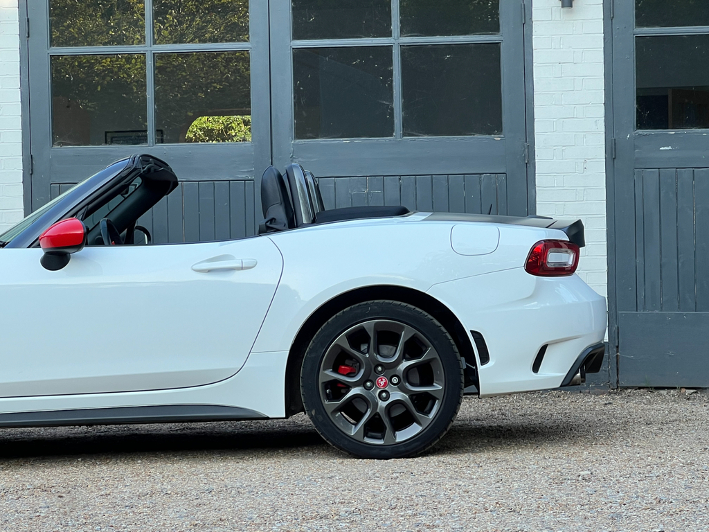 Abarth 124 Spider 1.4 Multiair Convertible Euro 6 White #5