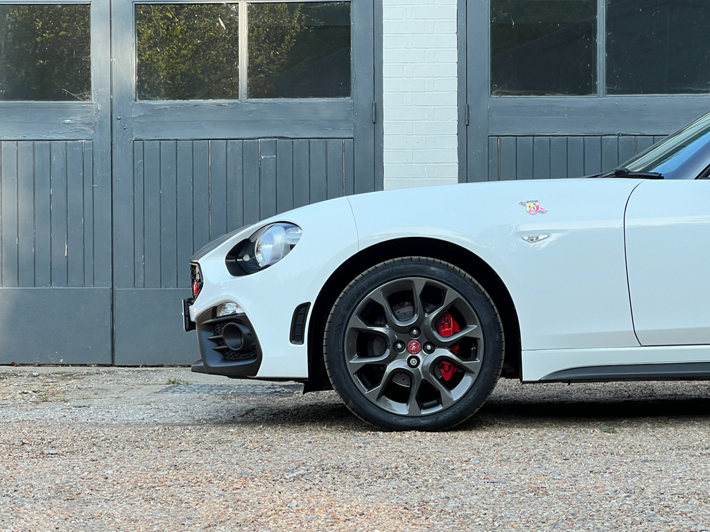 Abarth 124 Spider 1.4 Multiair Convertible Euro 6 White #2