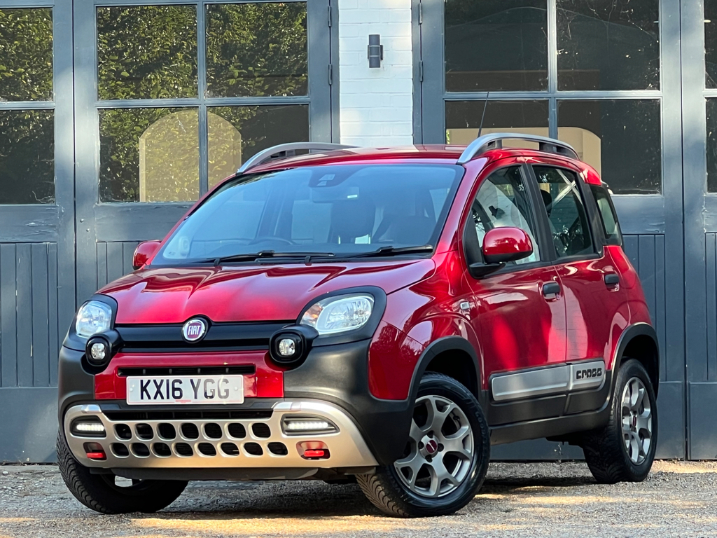 Fiat Panda 0.9 Twinair Cross Hatchback Euro Red