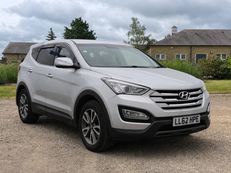 Hyundai Santa Fe 2.2 Crdi Style 5 Seats 2Wd Silver #2