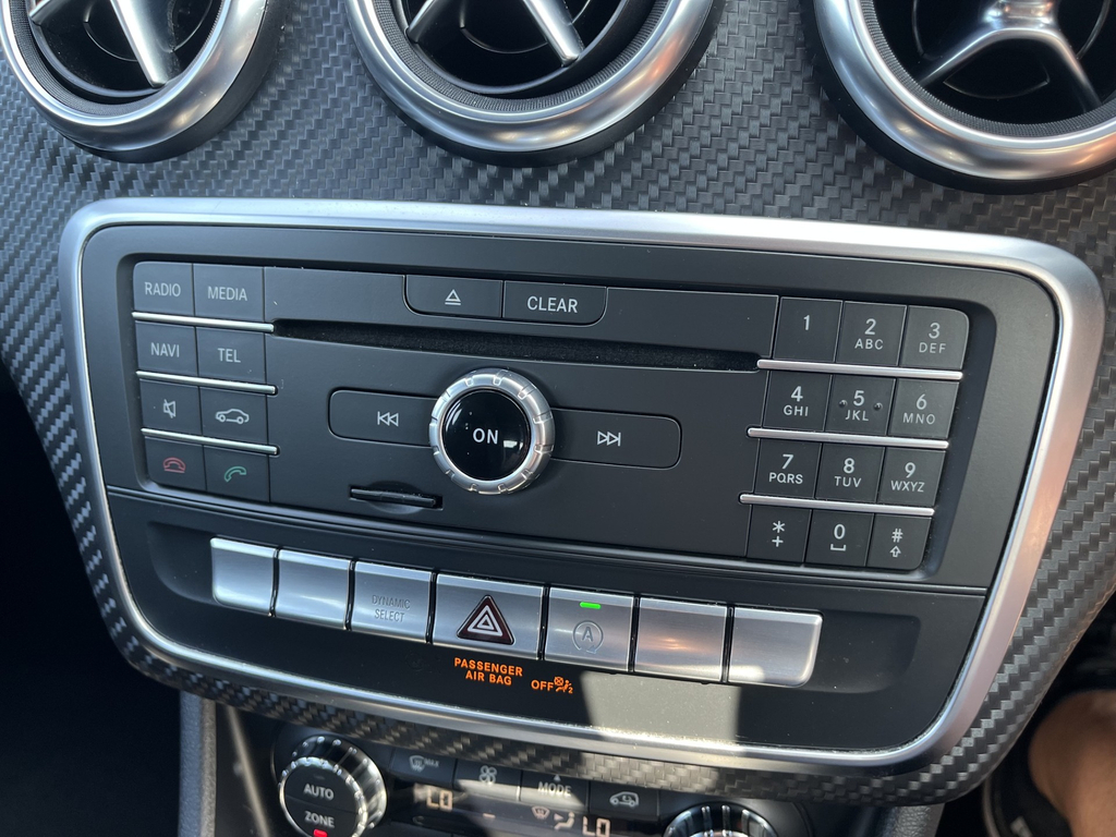 Mercedes-Benz 200 Hatchback Black #21