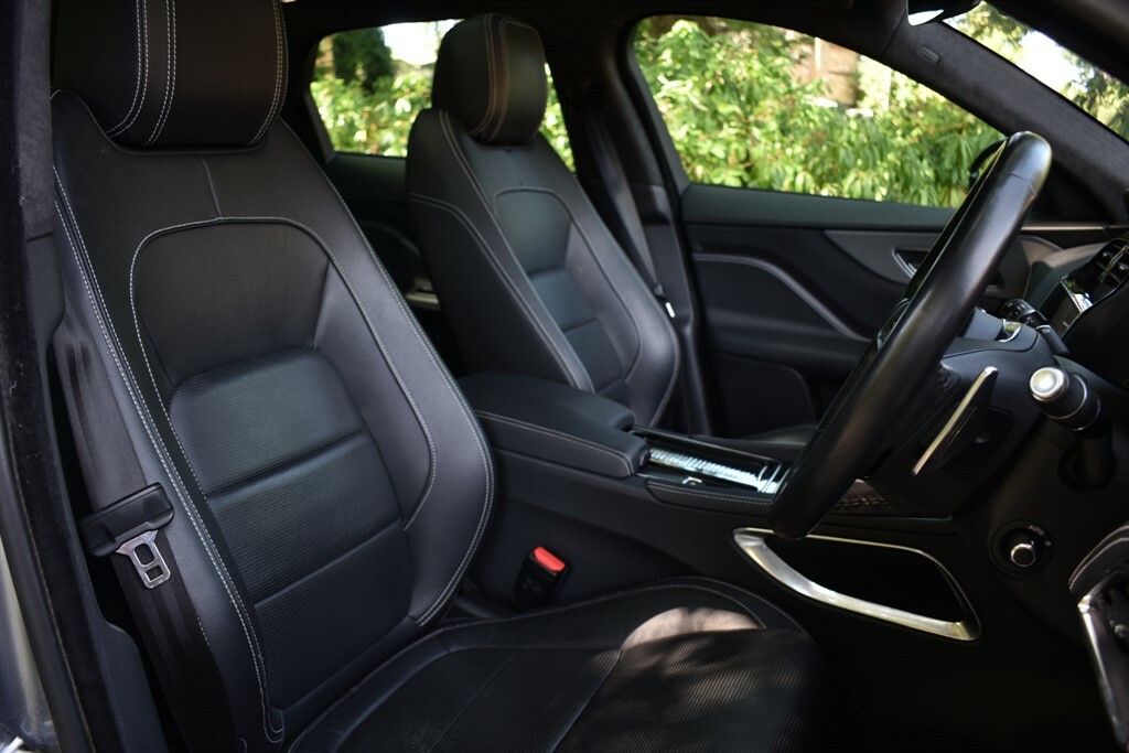 Jaguar F-Pace 2.0 L Chequered Flag Awdpanoramic Roofhead Up Di Grey #2