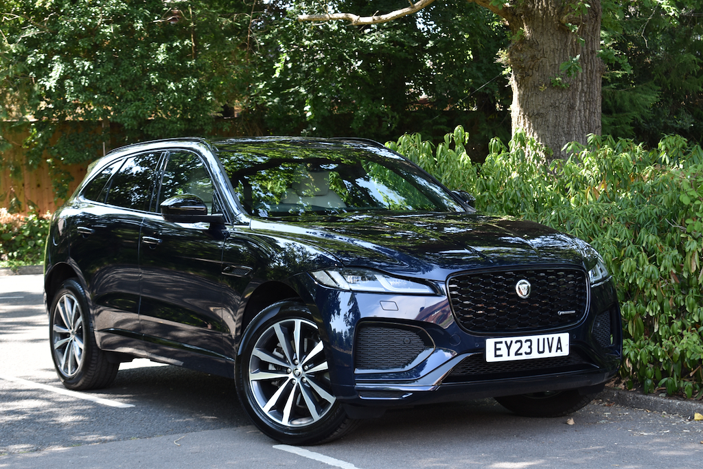 Jaguar F-Pace 2.0 L R-dynamic Se Blacksliding Panoramic Sunroof Blue
