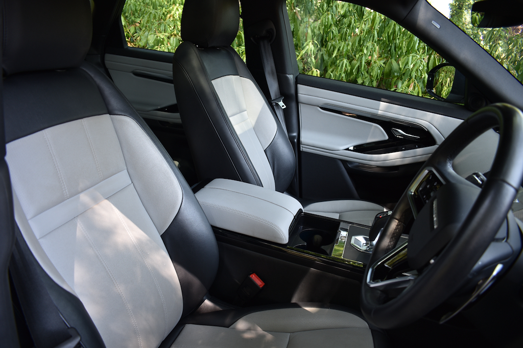 Land Rover Range Rover Evoque 1.5 L R-dynamic Spanoramic Roof LM22VKW White #2