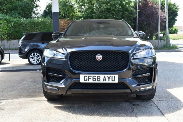 Jaguar F-Pace 2.0 P250i R-sport Suv Awd Euro 6 GF68AYU Black #2