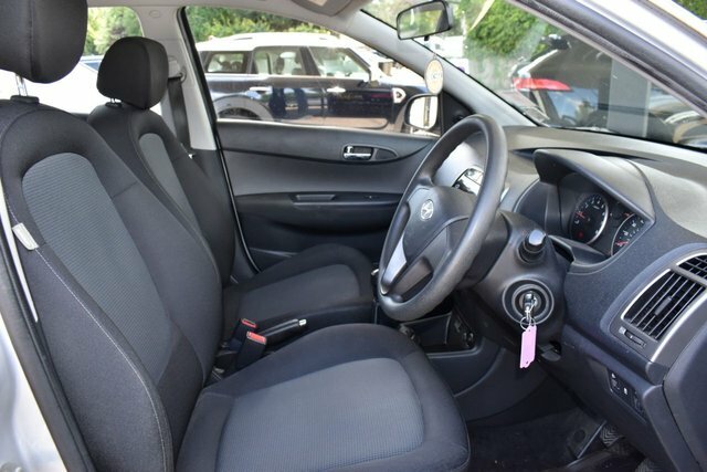 Hyundai I20 1.2 Classic Hatchback Euro 5 85 Silver #6