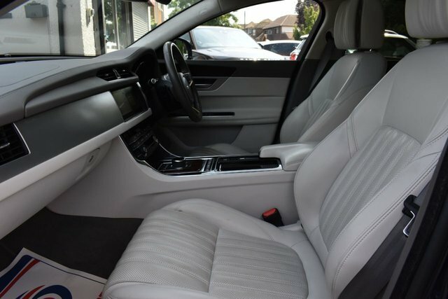 Jaguar XF 3.0D V6 S Sportbrake Euro 6 Ss Grey #27