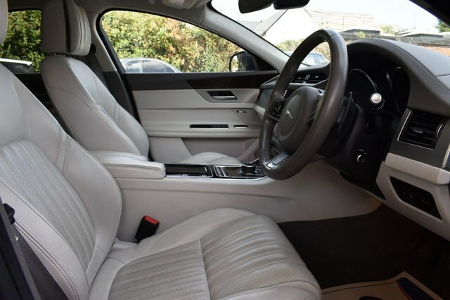 Jaguar XF 3.0D V6 S Sportbrake Euro 6 Ss Grey #10