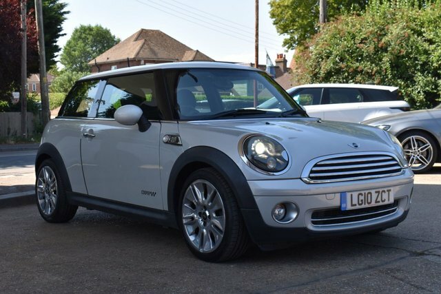 Mini Hatch 1.6 Cooper Camden Hatchback Steptronic Silver