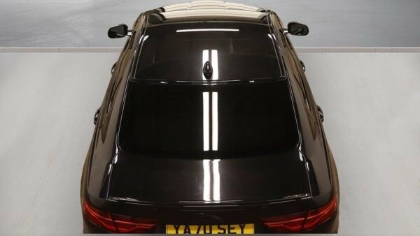 Jaguar XE R-dynamic Se D Blue #8