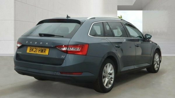 Skoda Superb 1.4 Tsi Iv 13Kwh Se Technology Estate P Grey #4