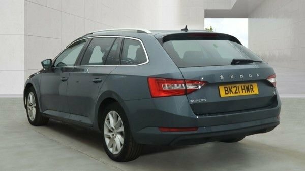 Skoda Superb 1.4 Tsi Iv 13Kwh Se Technology Estate P Grey #3