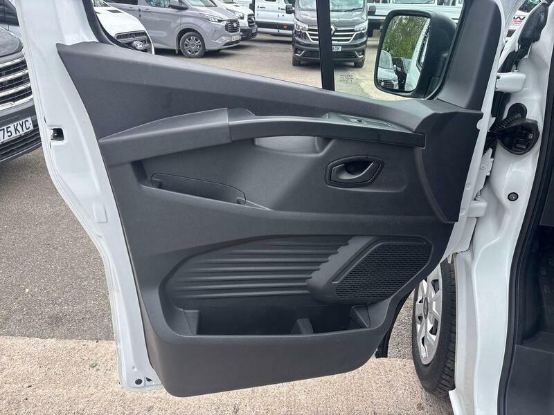 Renault Trafic 2.0 Dci Blue Ll30 Extra Sport L2 H1 Euro 6 S #32