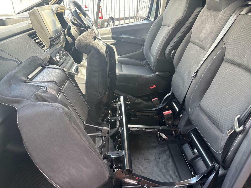 Renault Trafic Dci Sl28 Business 150Ps Minibus With 9 Seats, Crui White #25