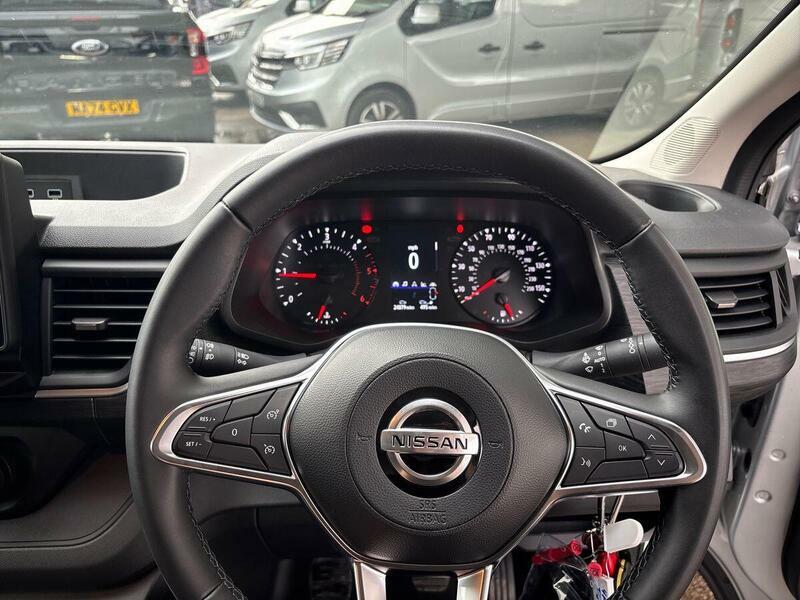 Nissan Primastar 2.0 Dci 28 Tekna L1 Euro 6 130 Bhp 5,822 L1 Sw White #146