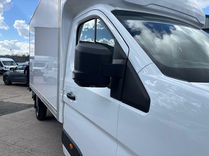 Renault Master Extra White #64