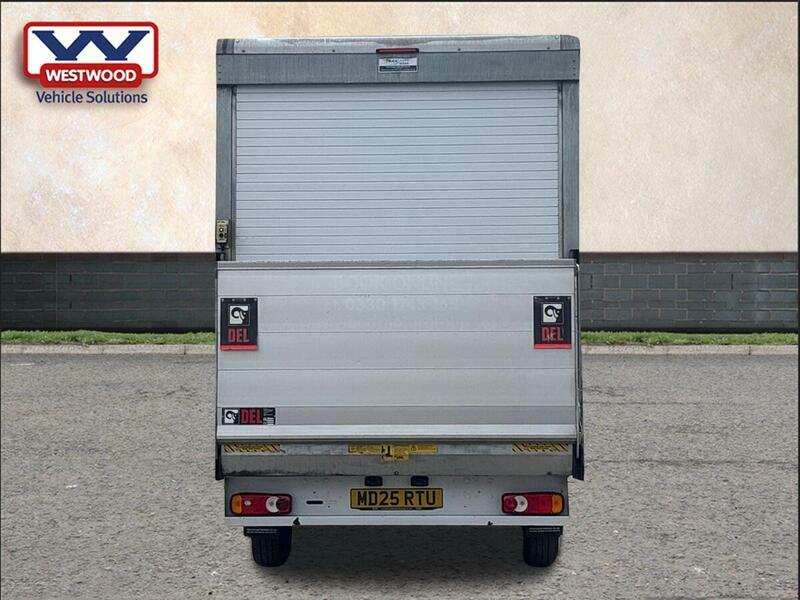 Renault Master Extra White #132