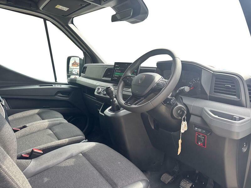 Renault Master Extra White #139