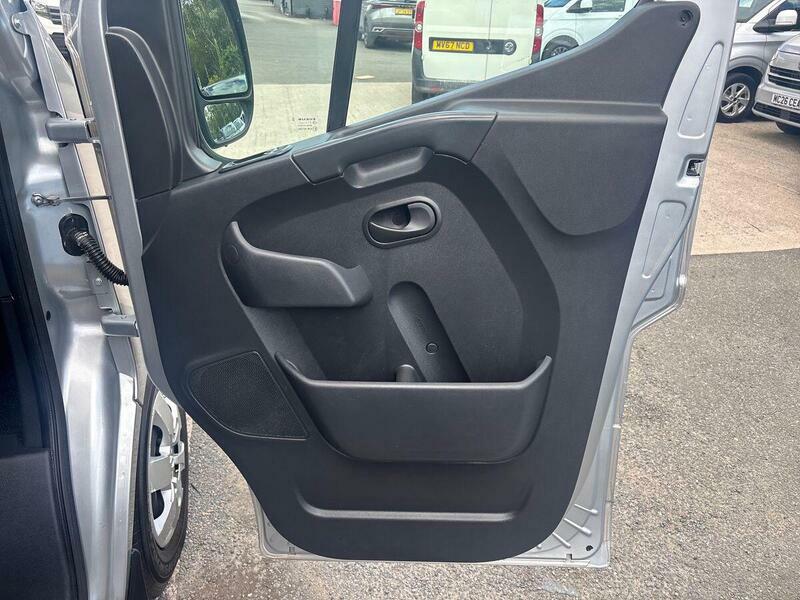 Renault Master Master Ml35 Business Blue Dci White #37