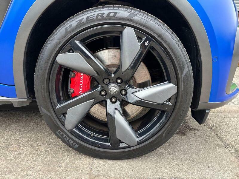 Jaguar F-Pace 2.0D 180 Chequered Flag Awd Black #33