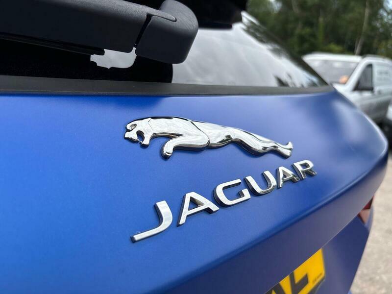 Jaguar F-Pace 2.0D 180 Chequered Flag Awd Black #28
