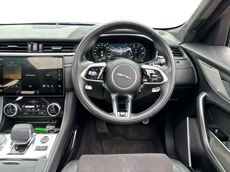 Jaguar F-Pace 2.0D 180 Chequered Flag Awd Black #12