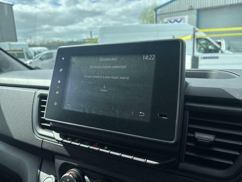 Renault Trafic 2.0 Dci Ll30 Advance Minibus Double Cab Grey #104