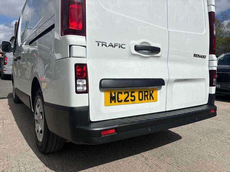 Renault Trafic 2.0 Dci Ll30 Advance Minibus Double Cab Grey #45