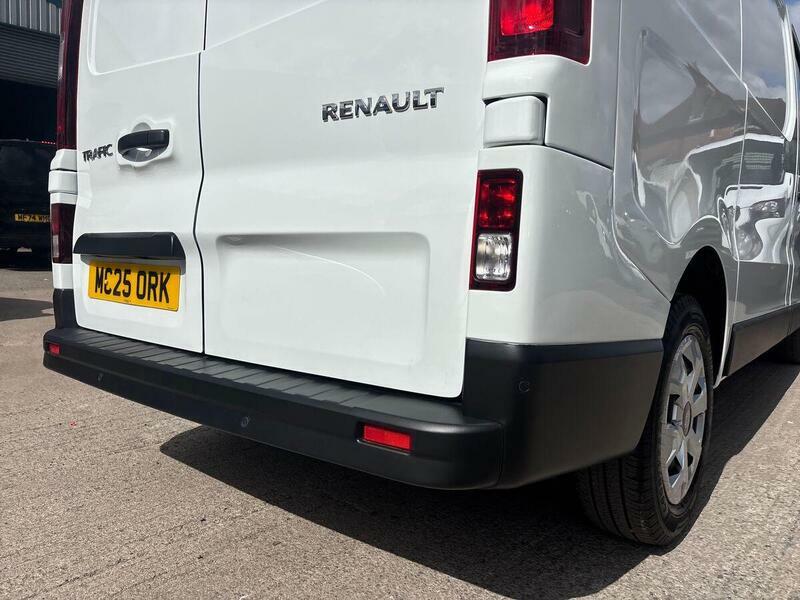 Renault Trafic 2.0 Dci Ll30 Advance Minibus Double Cab Grey #48