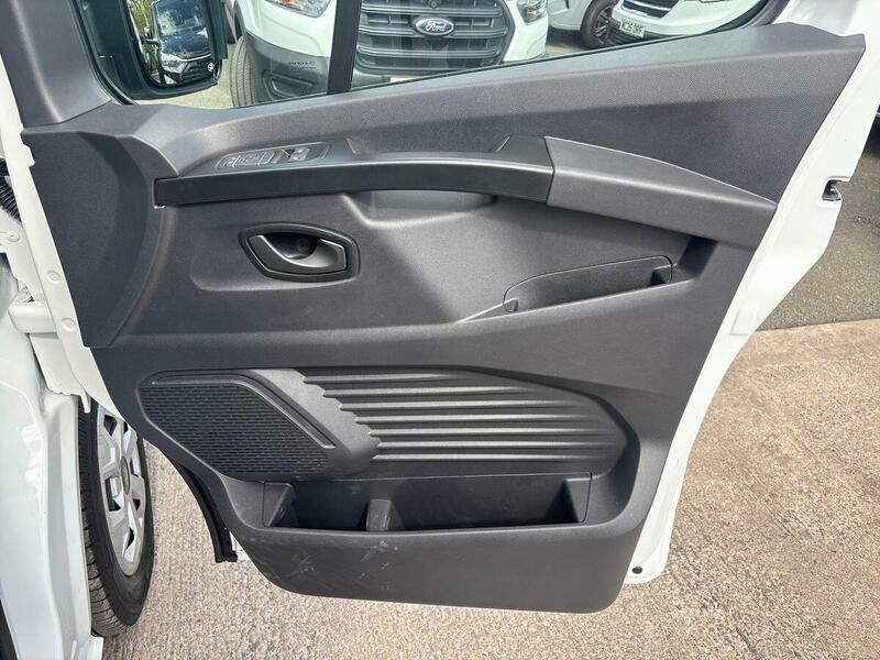 Renault Trafic 2.0 Dci Ll30 Advance Minibus Double Cab Grey #56