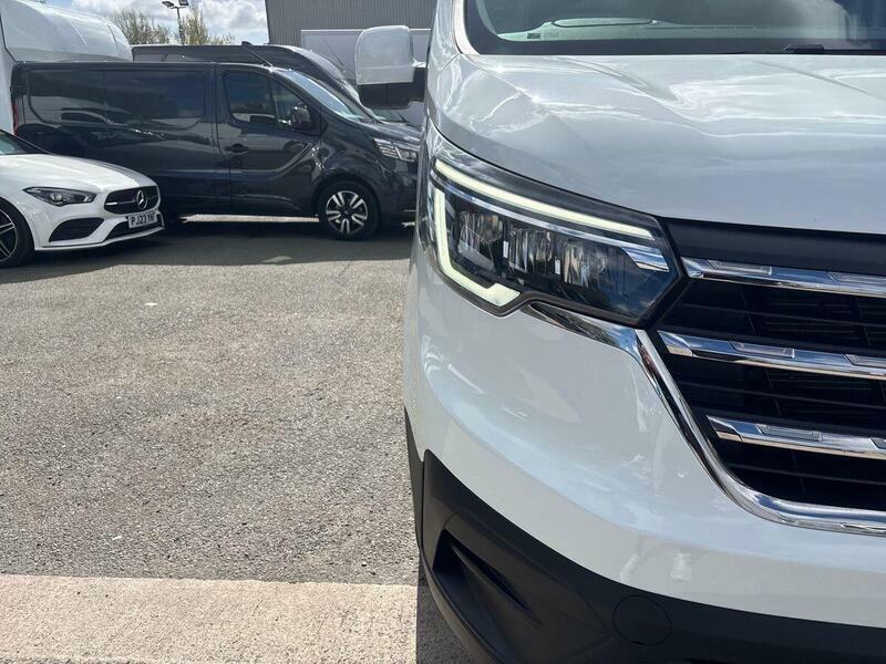 Renault Trafic 2.0 Dci Ll30 Advance Minibus Double Cab Grey #23