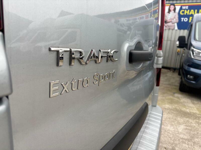 Renault Trafic Renault Trafic Extra White #36