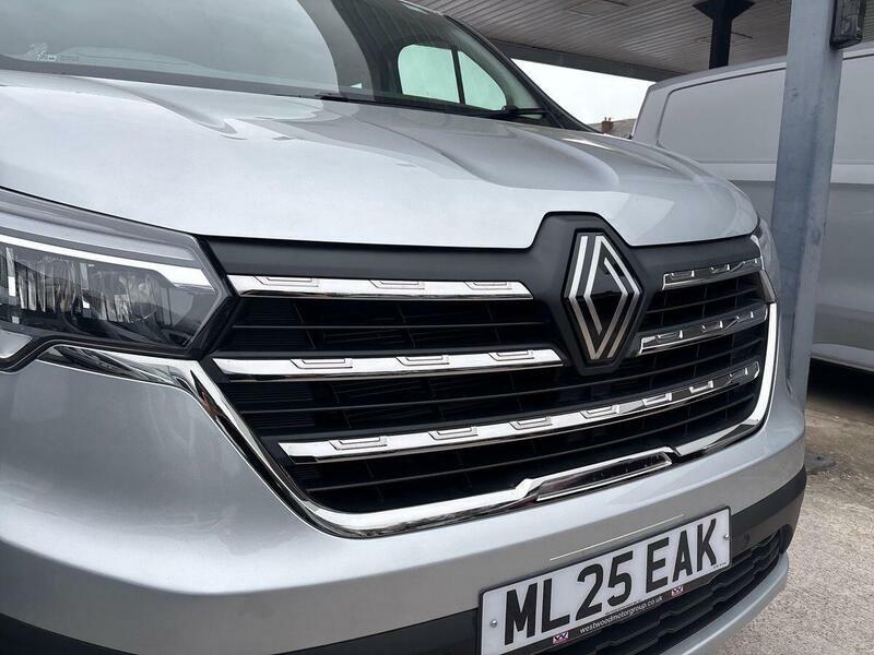 Renault Trafic Renault Trafic Extra White #37