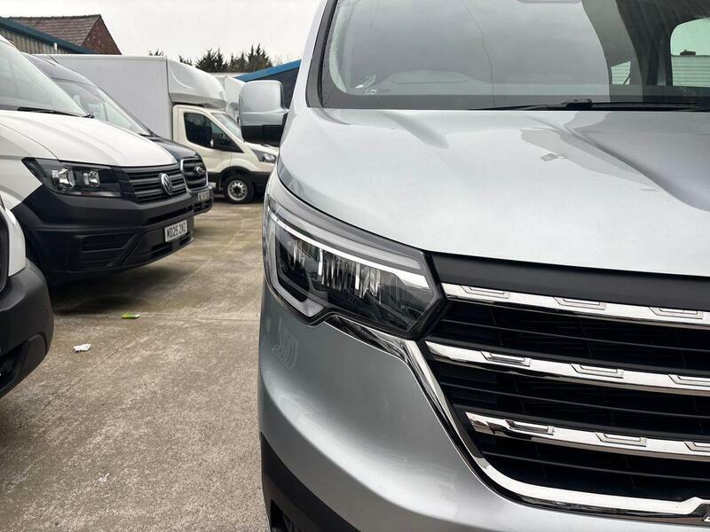 Renault Trafic Renault Trafic Extra White #26